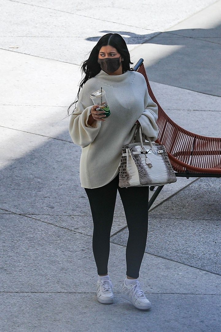 Access_Kardashian_004.jpg