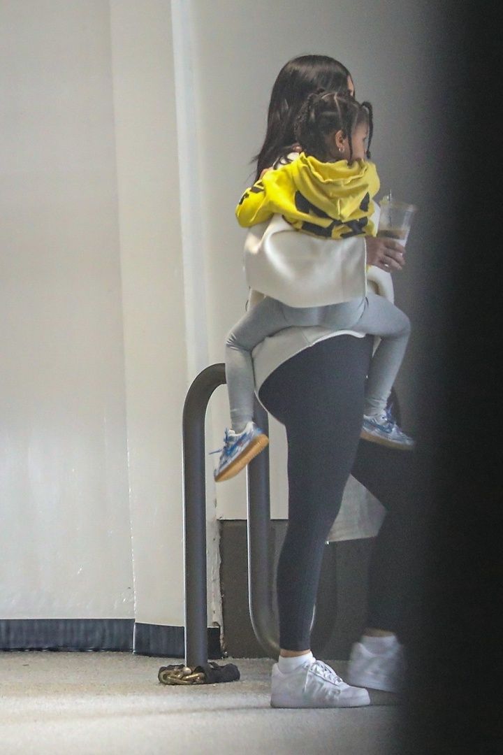 Access_Kardashian_007.jpg