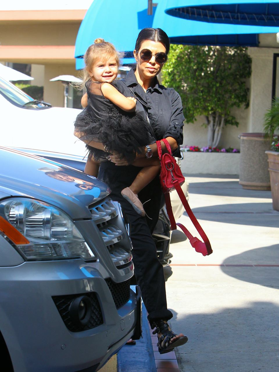 Access_Kardashian_001.jpeg