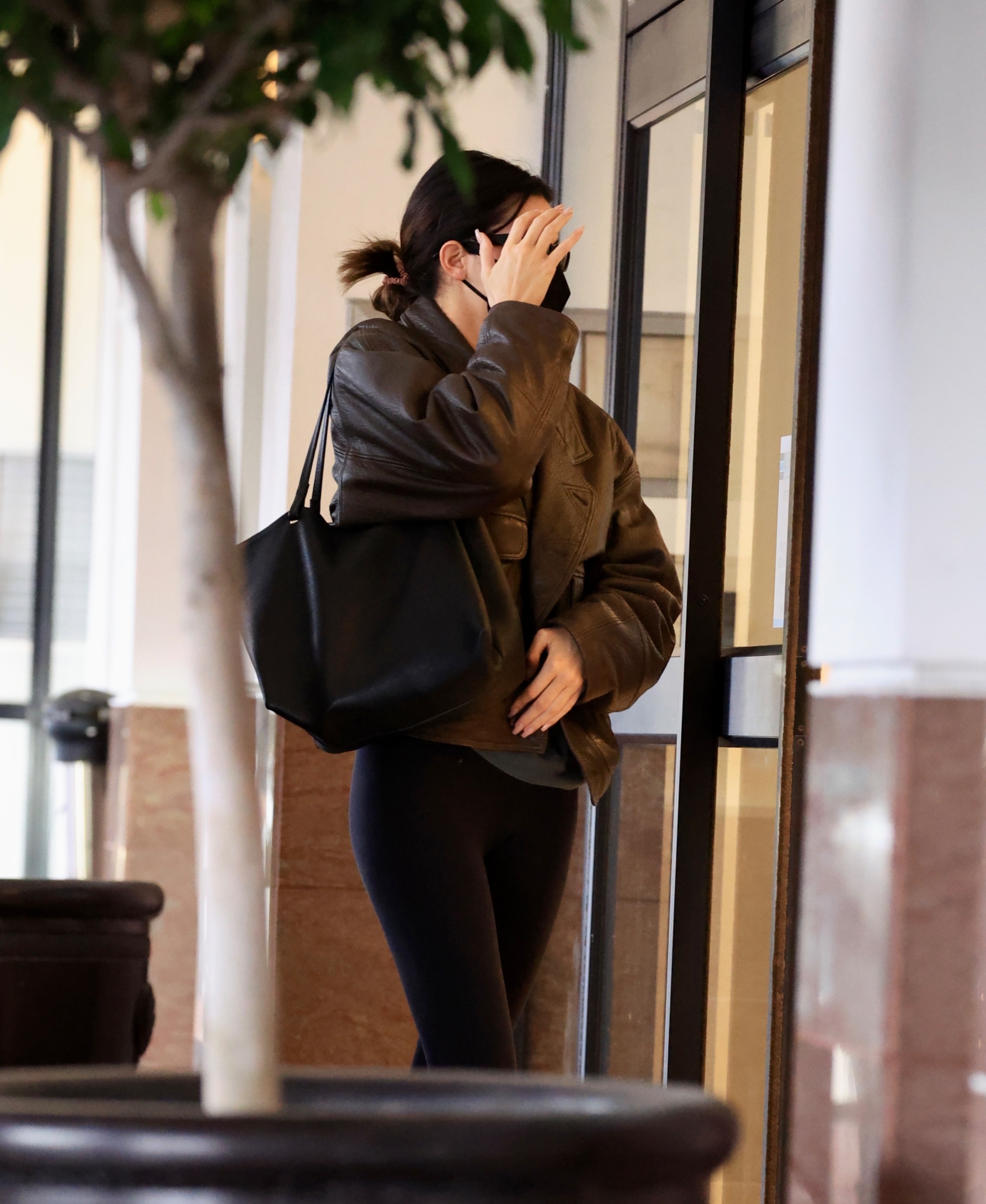 Acess_Kardashian_002.jpg