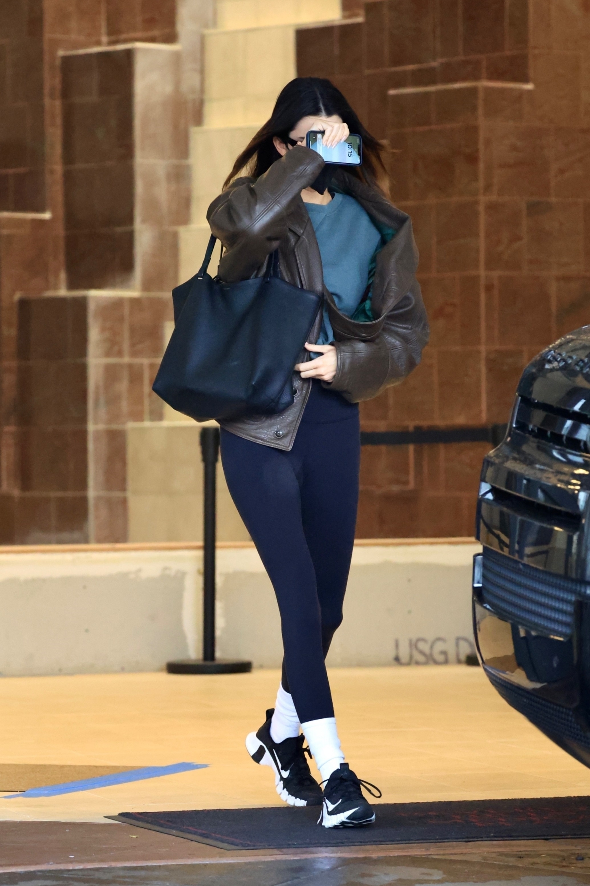 Acess_Kardashian_004.jpg