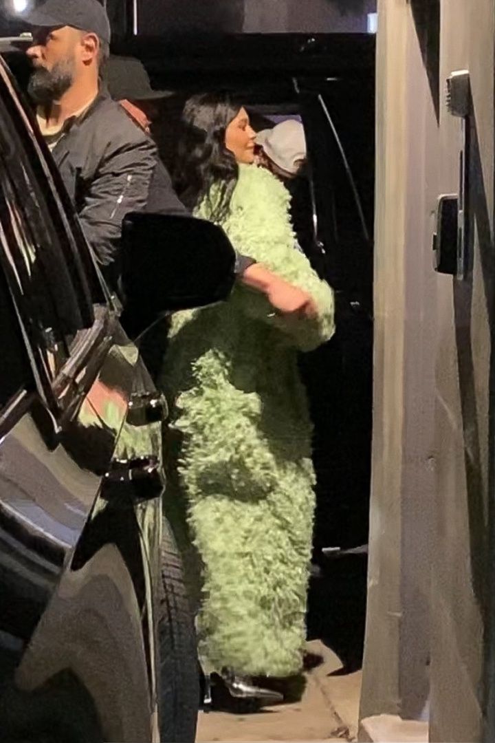 Access_Kardashian_007.jpg