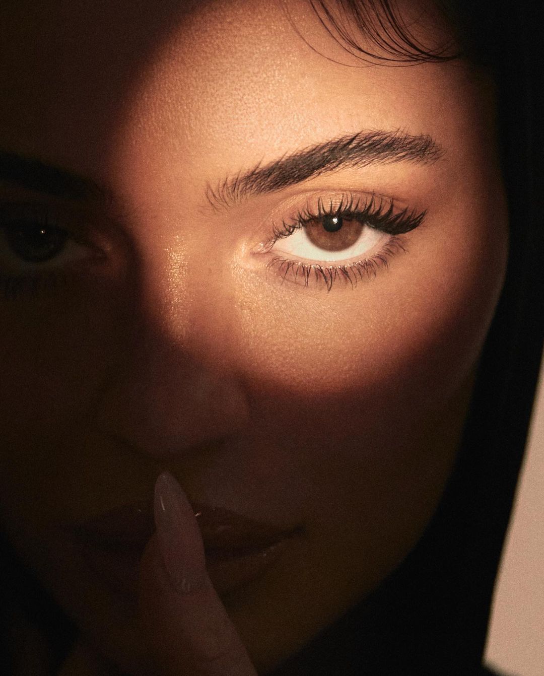 Acess_Kardashian_002.jpg