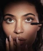 Acess_Kardashian_003.jpg