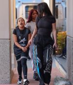 Acess_Kardashian_0048.jpg