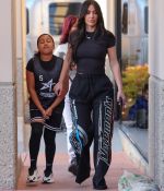Acess_Kardashian_005.jpg