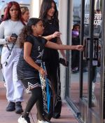 Acess_Kardashian_0052.jpg