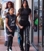 Acess_Kardashian_008.jpg