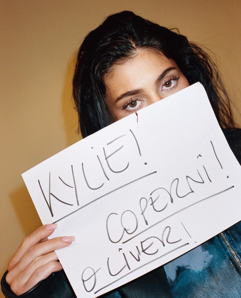 Access_Kardashian_28229.jpg