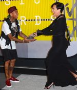 Access_Kardashian_002.jpg