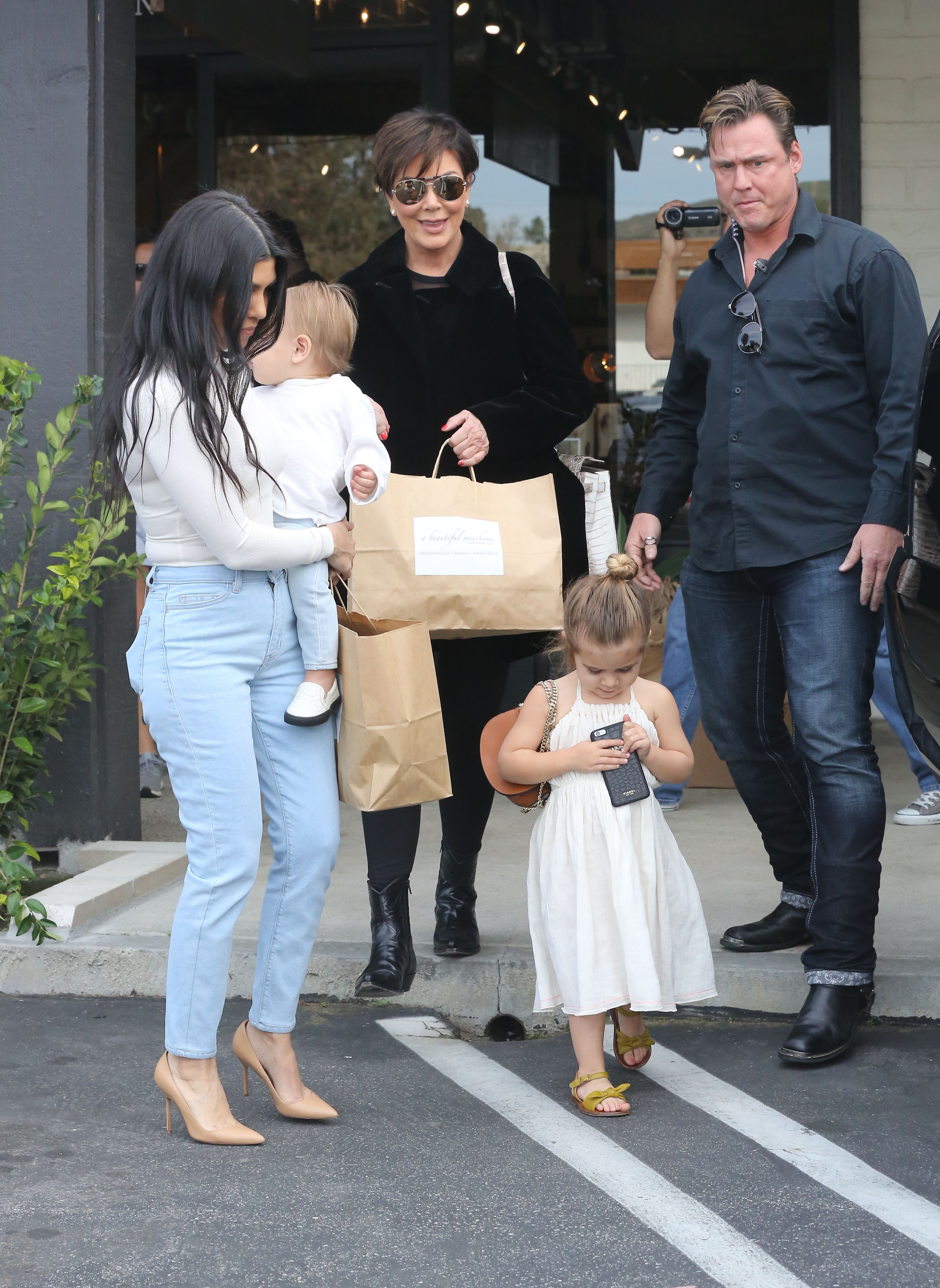 Access_Kardashian_003.jpg
