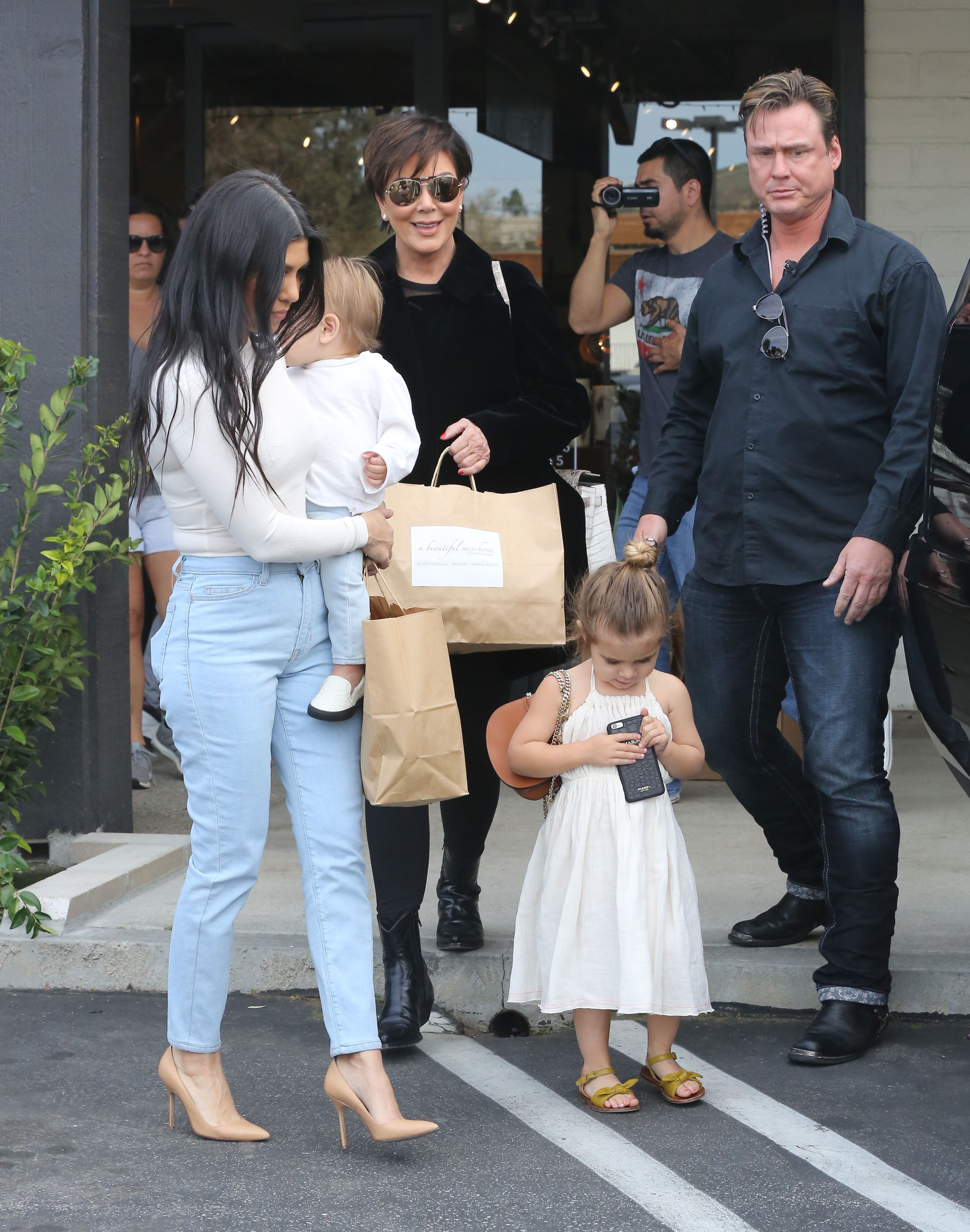 Access_Kardashian_005.jpg