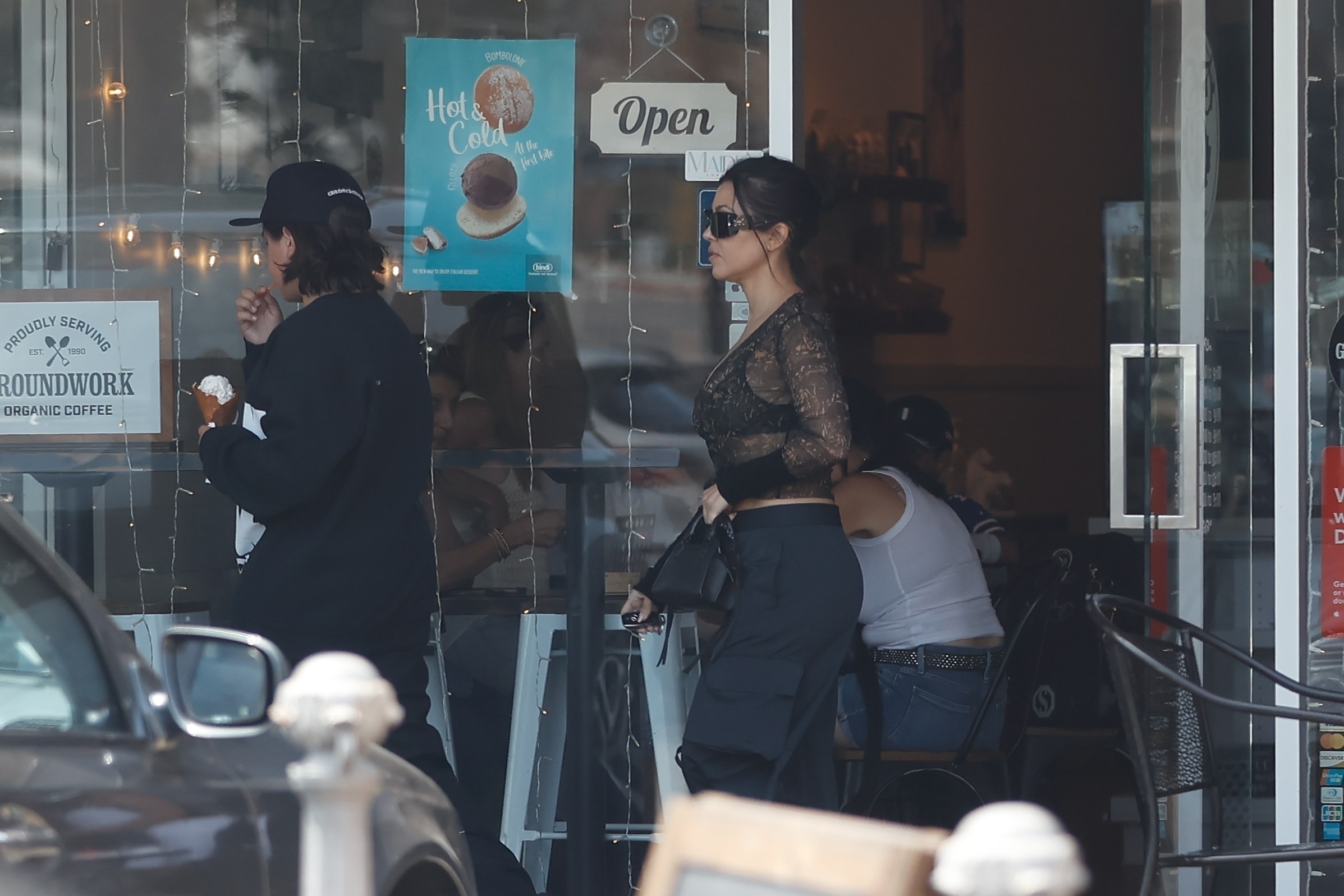 Access_Kardashian_001.jpg