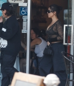 Access_Kardashian_002.jpg