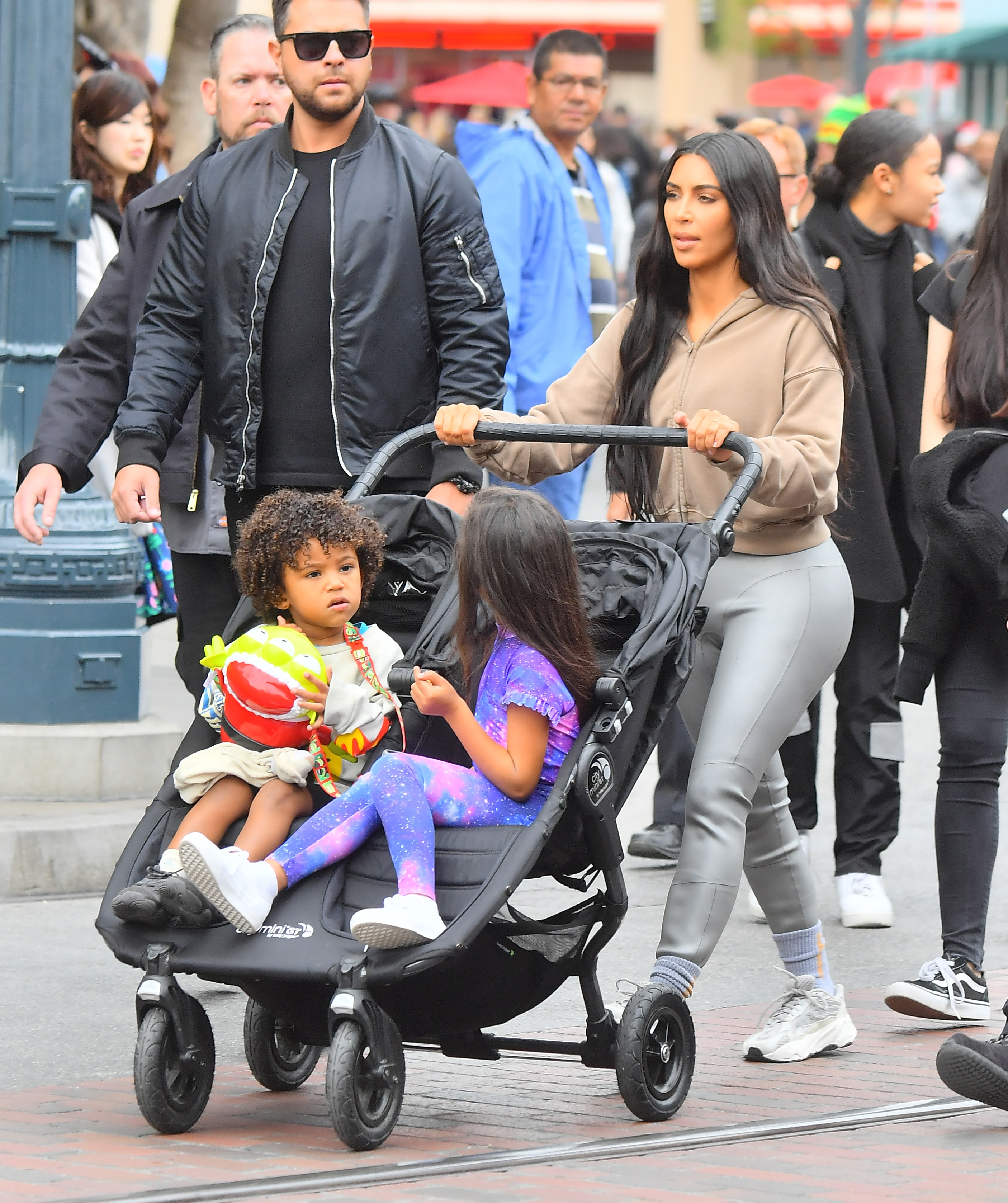 Access_Kardashian_007.jpg