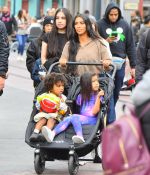Access_Kardashian_001.jpg