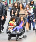 Access_Kardashian_004.jpg