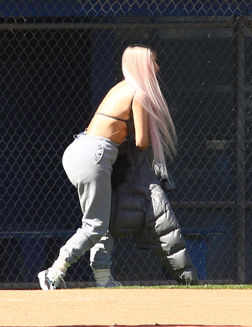 Access_Kardashian_001.jpg
