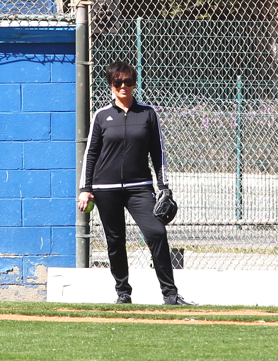 Access_Kardashian_001.jpg