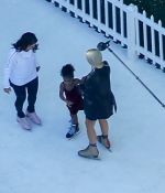 Access_Kardashian_0017.jpg