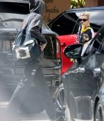 Access_Kardashian_003.jpg