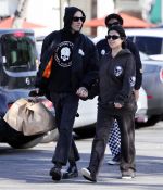 Access_Kardashian_002.jpg