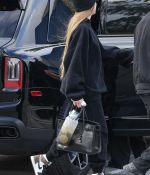 Access_Kardashian_001.jpg