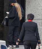 Access_Kardashian_002.jpg