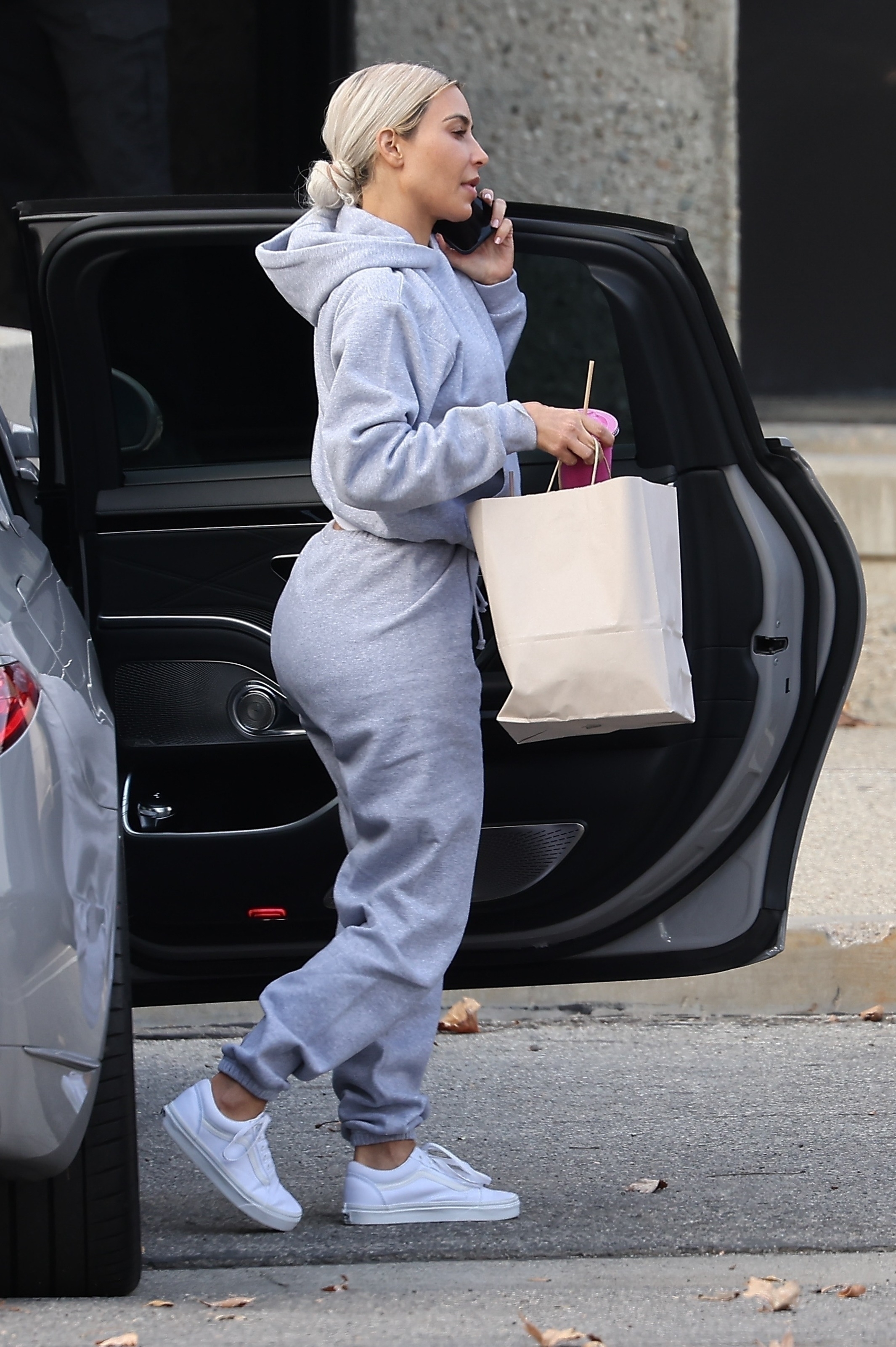 Access_Kardashian_001.jpg