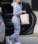 Access_Kardashian_001.jpg