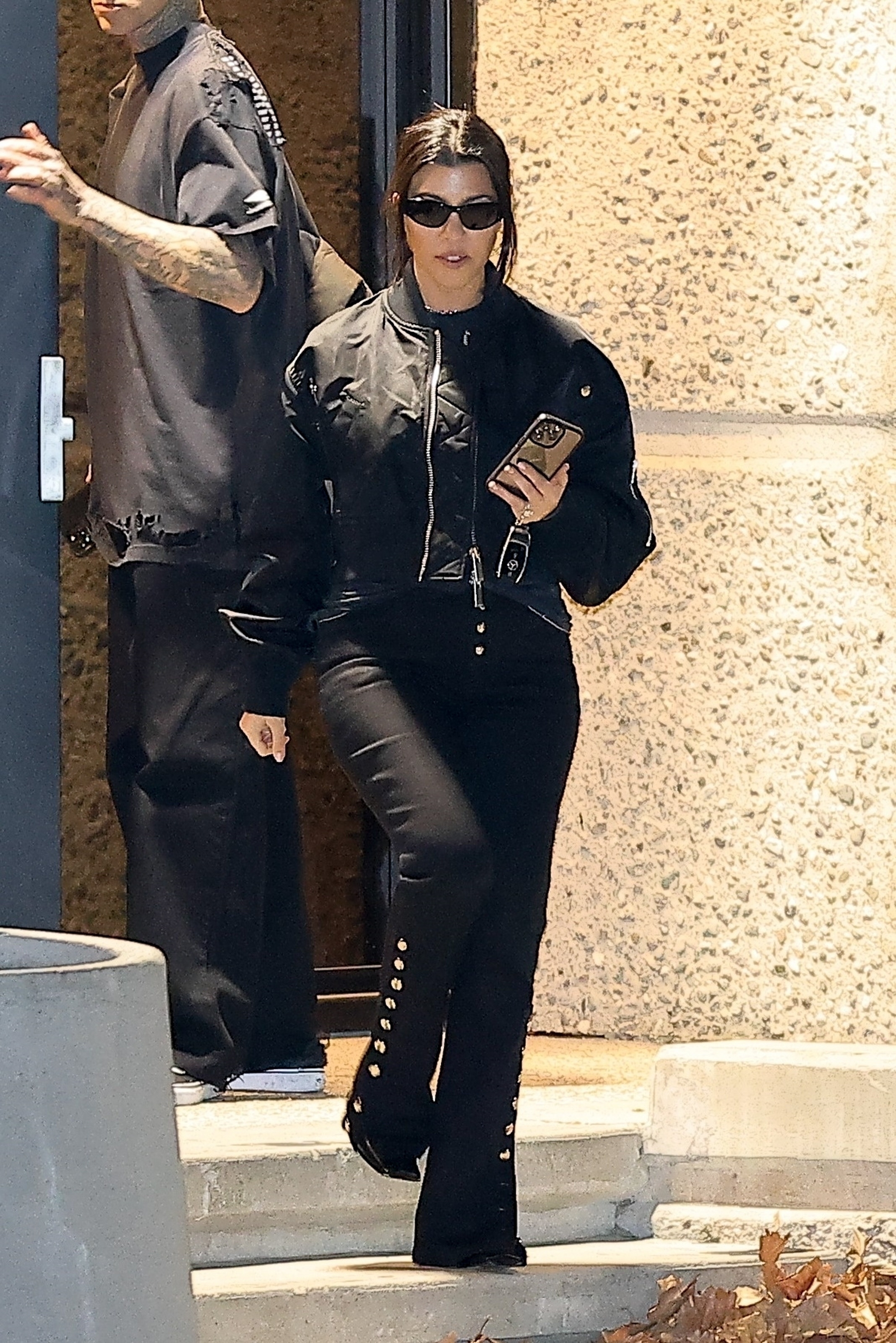 Access_Kardashian_002.jpg