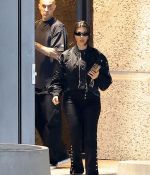 Access_Kardashian_001.jpg