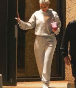 Access_Kardashian_004.jpg