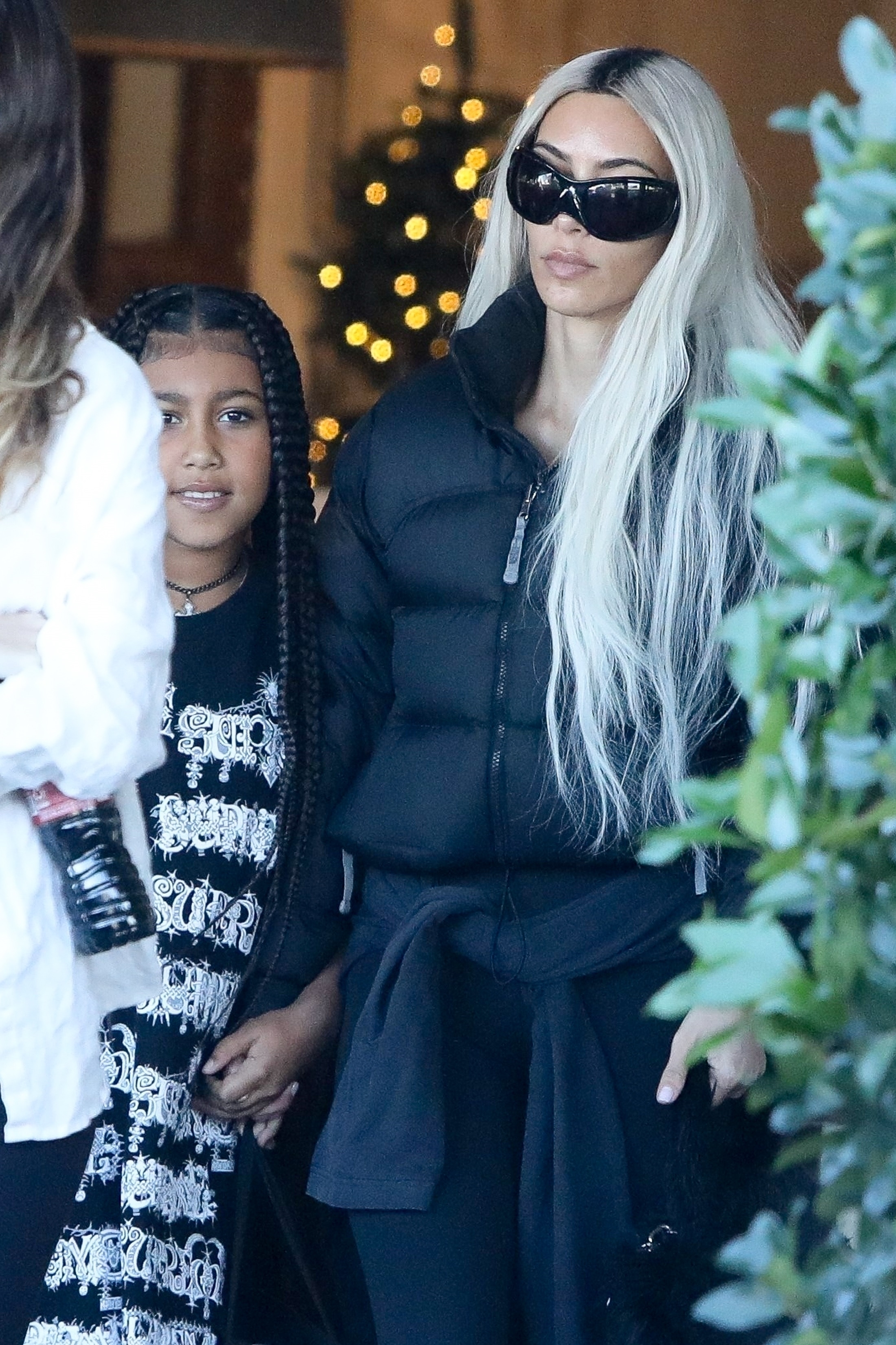 Access_Kardashian_001.jpg