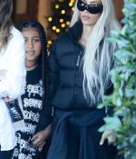 Access_Kardashian_001.jpg