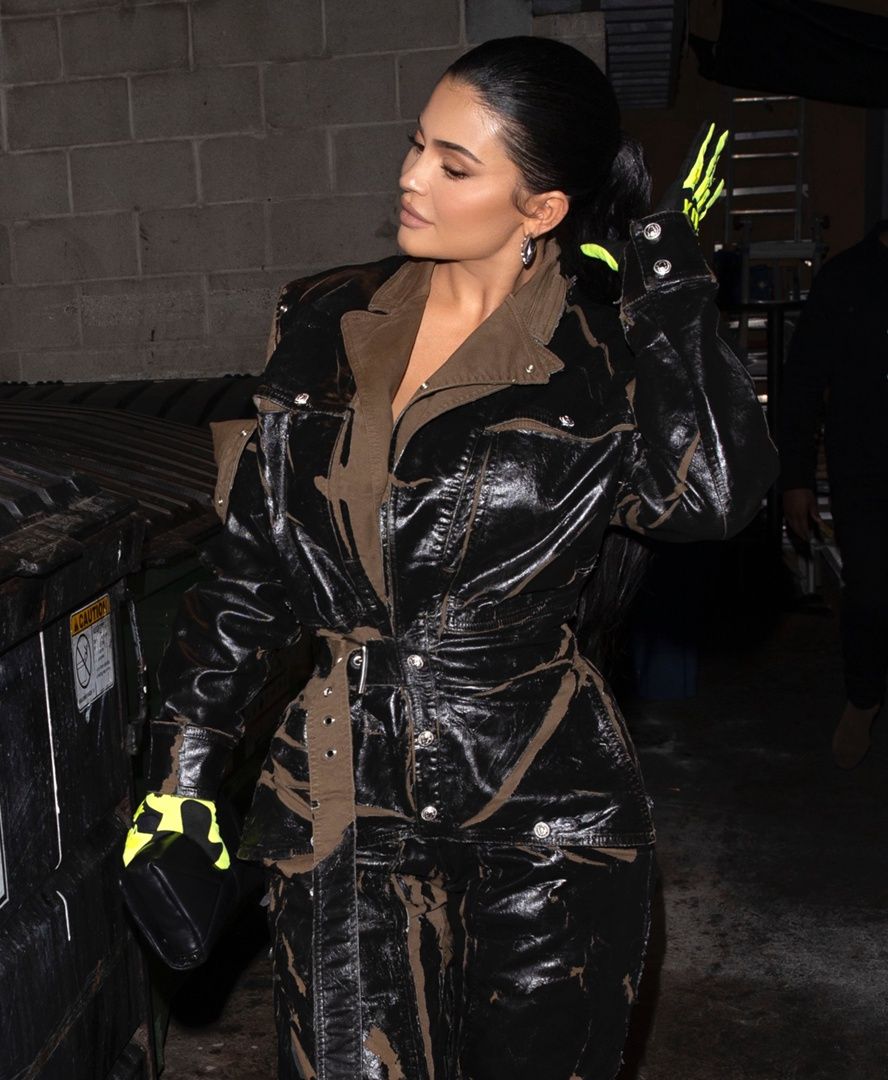 Access_Kardashian001.jpg