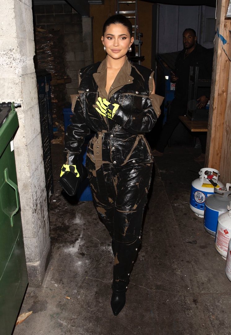 Access_Kardashian005.jpg