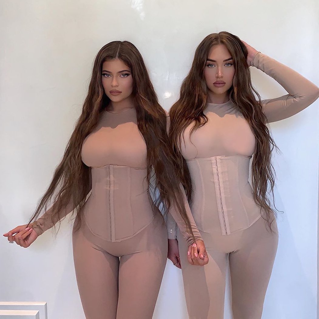 Access_Kardashian_004.jpg