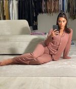 Access_Kardashian_002.jpg