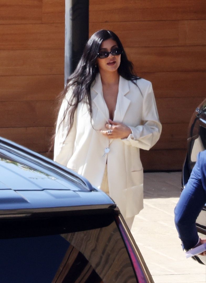 Access_Kardashian005.jpg