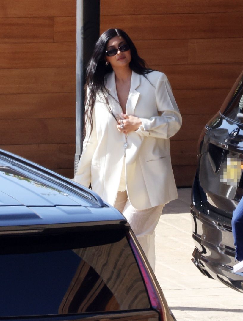 Access_Kardashian008.jpg