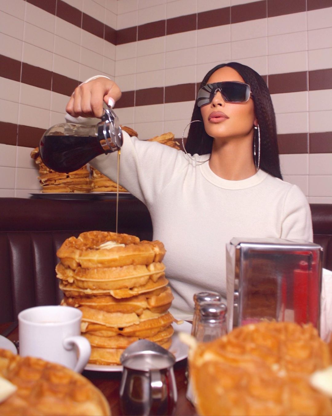 Access_Kardashian_001.jpg