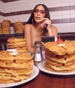 Access_Kardashian_002.jpg