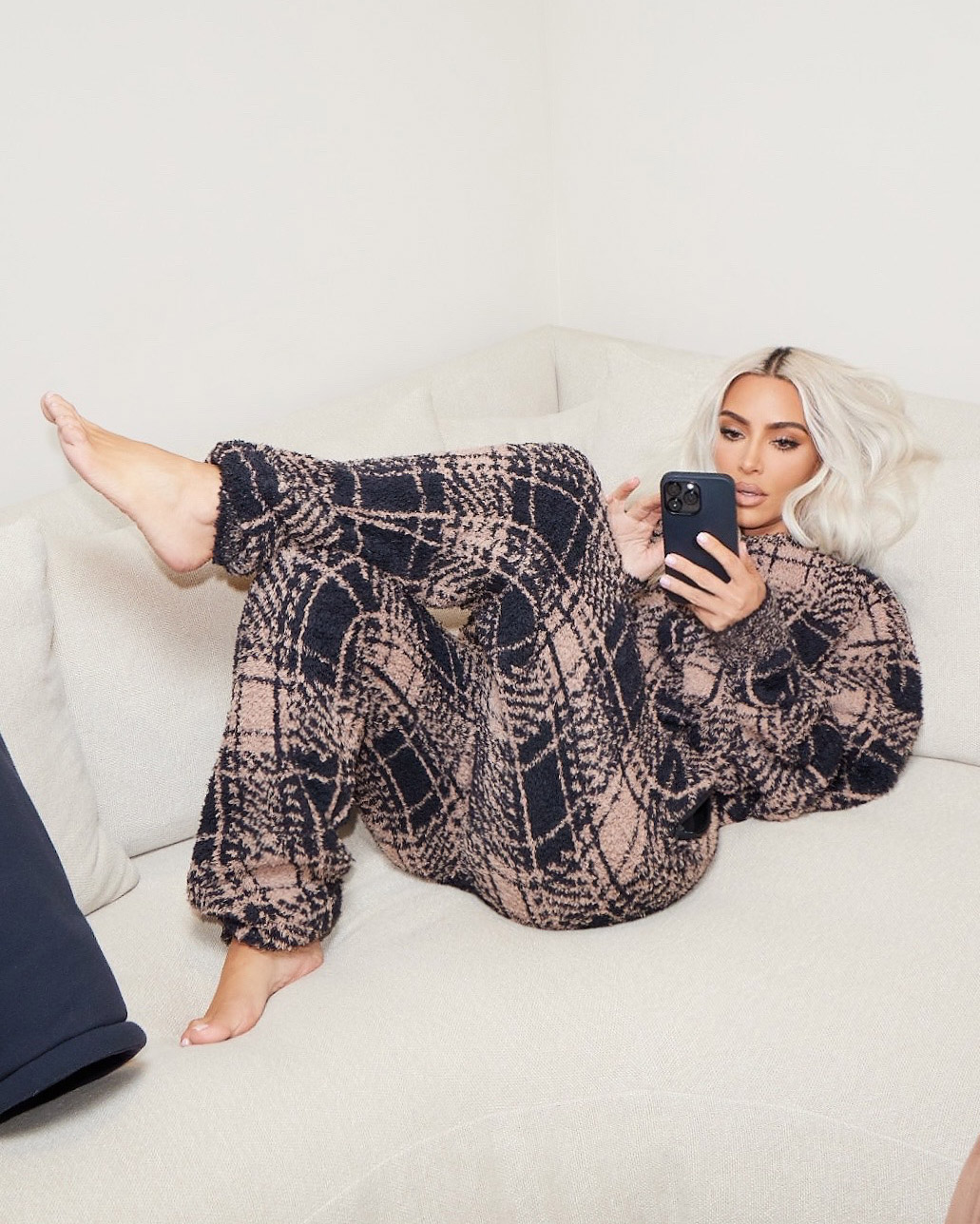 Access_Kardashian_001.jpg