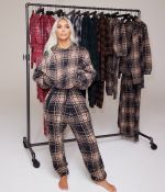 Access_Kardashian_002.jpg
