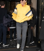 Access_Kardashian_002.jpg
