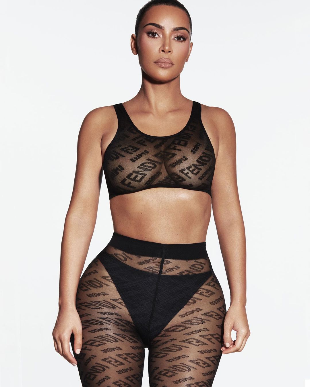 Access_Kardashian_001.jpg