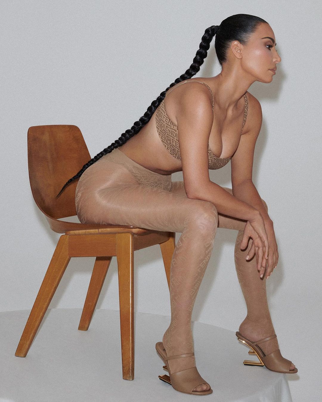 Access_Kardashian_003.jpg