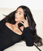 Access_Kardashian_04~0.jpg
