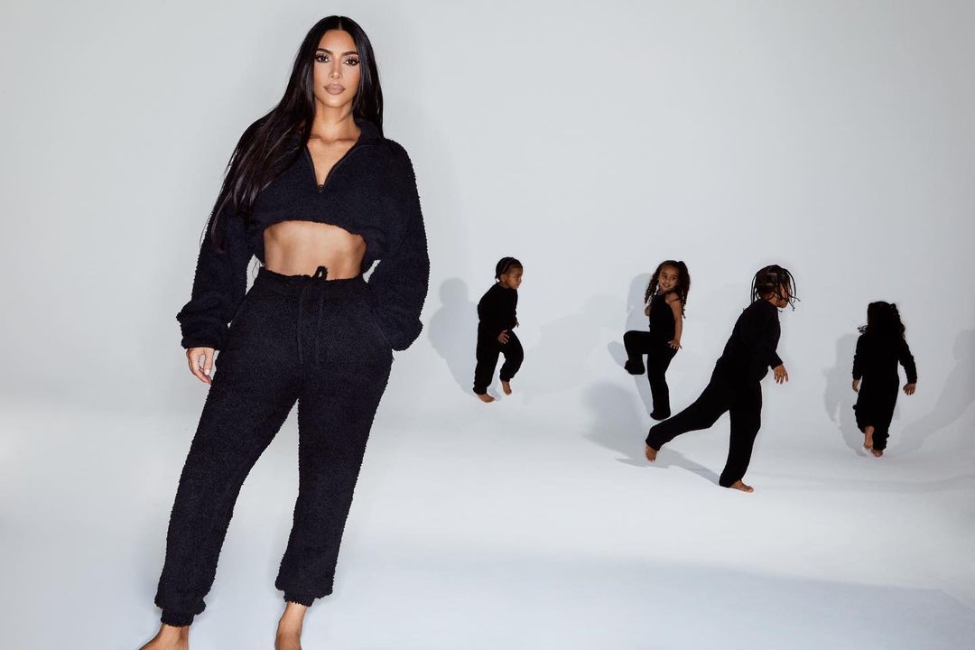 Access_Kardashian_001.jpg